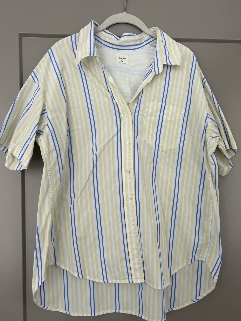 Aritzia Wilfred Free yellow and blue striped button up shirt Size XS